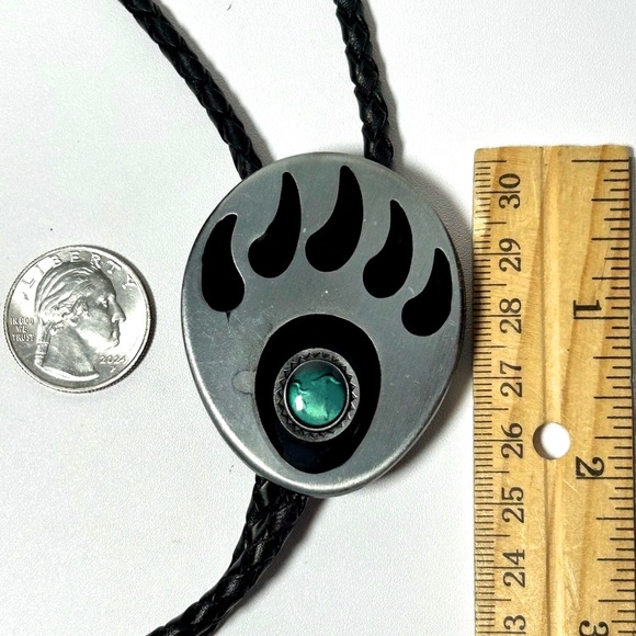 Southwestern Design Faux Turquoise Bear Claw Bolo Tie Silver Tone Black Enamel - Picture 6 of 9